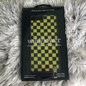 Wildflower iphone 6/7/8 plus checkered case